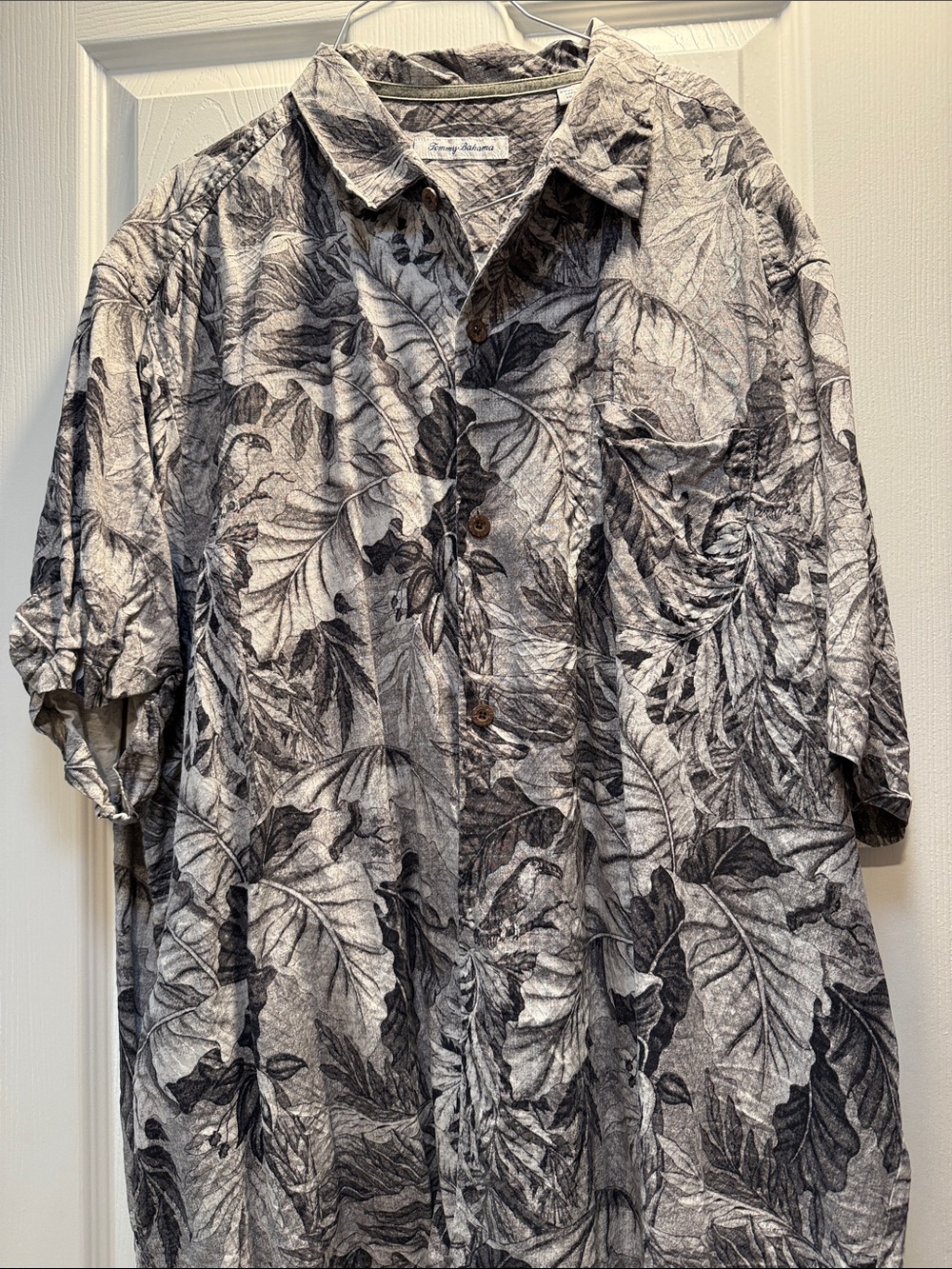 Tommy Bahama Black and Gray Leaf-Print Short Sleeve Button-Up Shirt